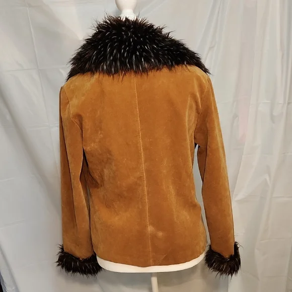 Paparazzi Women's Brown Teddy Jacket with Faux Fur Trim - Picture 6 of 11